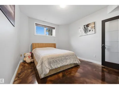 10819 175 AV NW photo 51