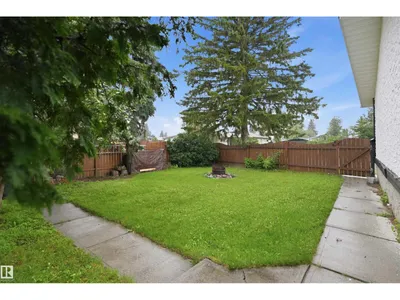 6903 151 AV NW photo 31