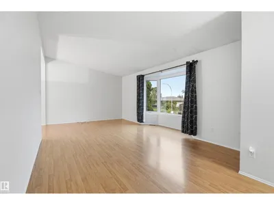6903 151 AV NW photo 7