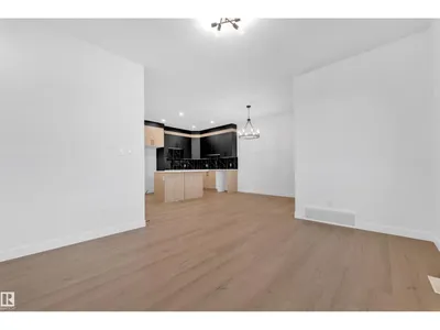 16 Westwyck LI photo 19