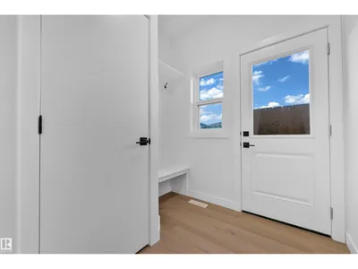 16 Westwyck LI photo 21