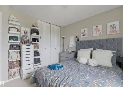 7115-7121 80 AV NW photo 18