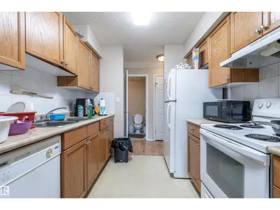 7115-7121 80 AV NW photo 28