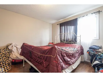 7115-7121 80 AV NW photo 35