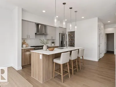 18927 28 AV NW photo 15