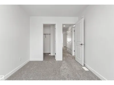 18927 28 AV NW photo 45