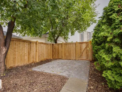 8709 164A ST NW photo 40