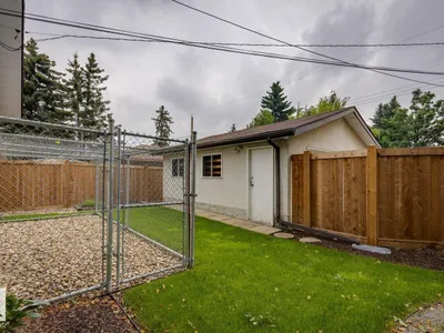 8709 164A ST NW photo 42