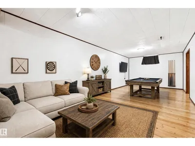 8709 164A ST NW photo 27