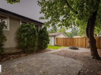 8709 164A ST NW photo 38