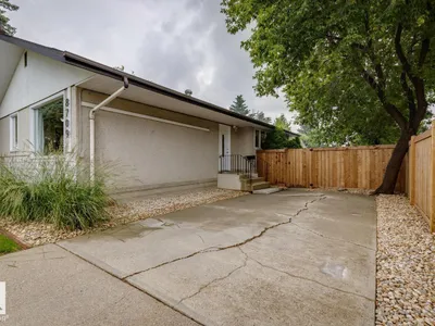 8709 164A ST NW photo 44