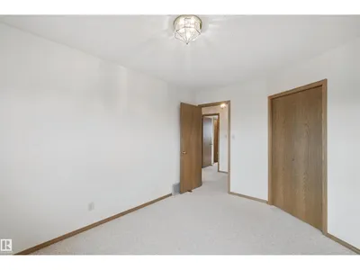 5828 181 ST NW photo 30