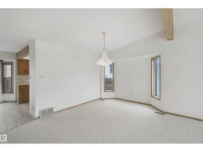5828 181 ST NW photo 9