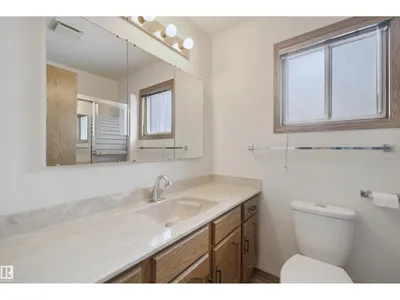 5828 181 ST NW photo 31