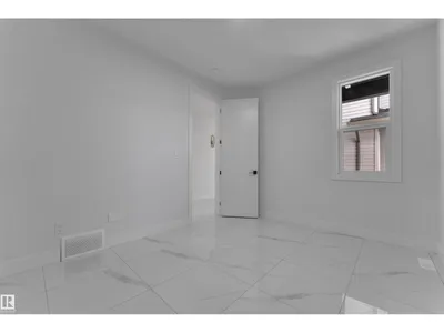 3132 7 Avenue SW photo 12
