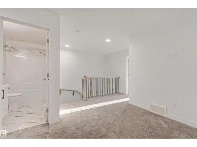 1515 211 Street NW photo 15