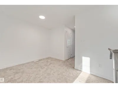 1515 211 Street NW photo 17