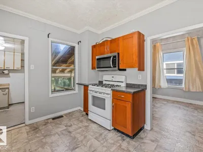 11408 81 ST NW photo 13