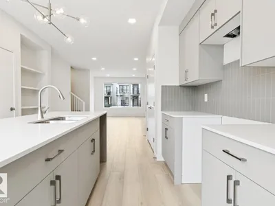 8148 228 ST NW photo 9