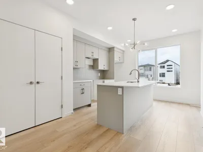 8148 228 ST NW photo 7