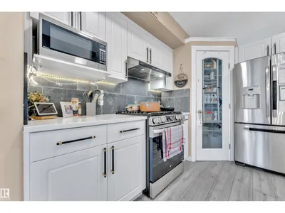 4006 53 ST photo 13