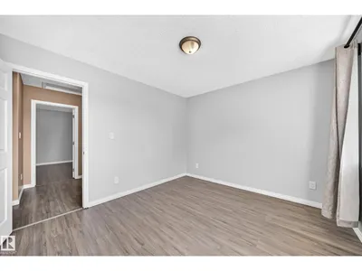 9333 103a AV NW photo 28