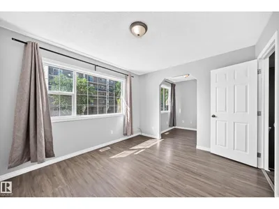 9333 103a AV NW photo 30