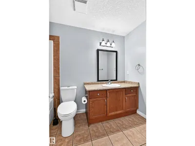 9333 103a AV NW photo 33