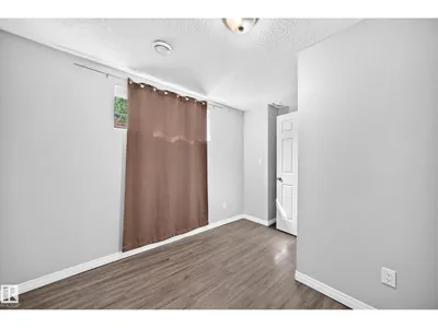 9333 103a AV NW photo 39
