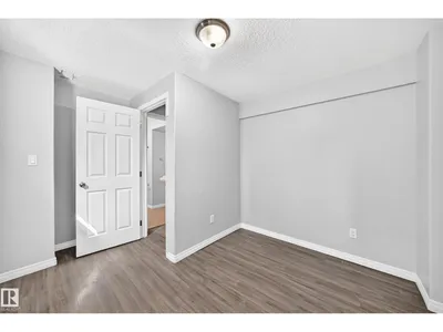 9333 103a AV NW photo 40