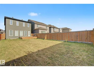 812 176 ST SW photo 38
