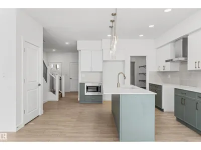 2812 190 ST NW photo 16