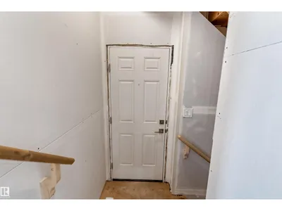2812 190 ST NW photo 39