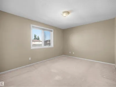3122 30 AV NW photo 33