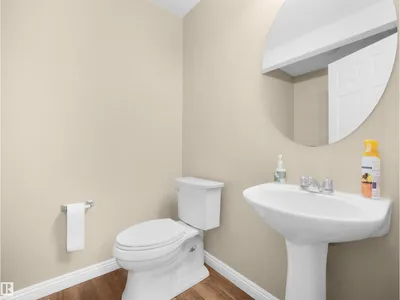 3122 30 AV NW photo 22