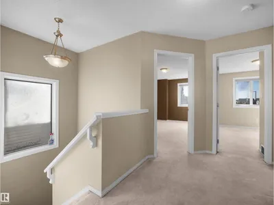 3122 30 AV NW photo 31