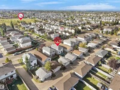3122 30 AV NW photo 8