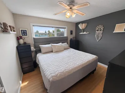 16046 95 AV NW photo 18