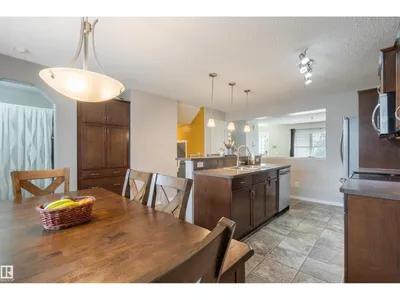 165 62 ST SW photo 15