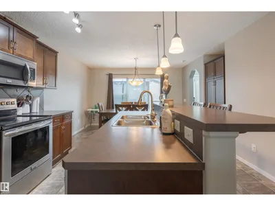 165 62 ST SW photo 9