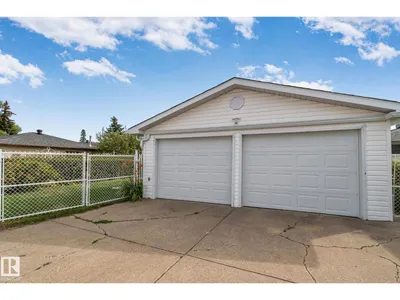 14724 73 ST NW photo 47