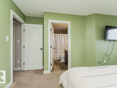 60 WOODBRIDGE LI photo 32
