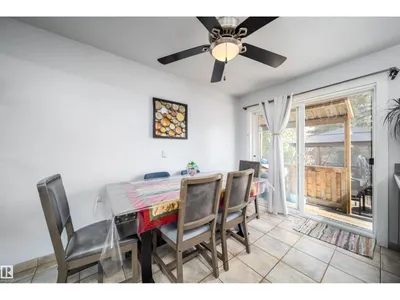 10245 160 ST NW photo 17
