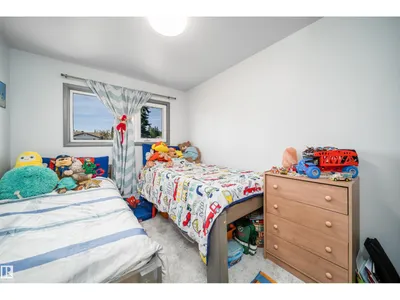 10245 160 ST NW photo 19