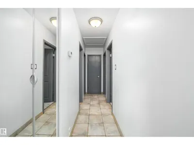 10245 160 ST NW photo 24