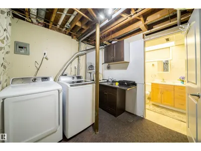 10245 160 ST NW photo 30