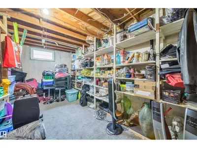 10245 160 ST NW photo 31