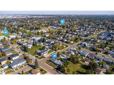 10245 160 ST NW photo 44