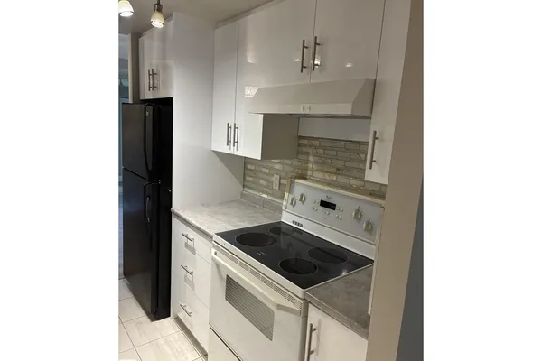 #503 11211 85 ST NW photo 3