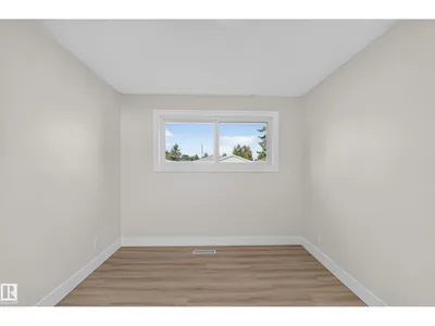 13511 114 ST NW photo 28